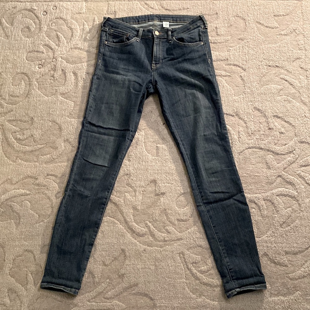 Skinny blue jeans